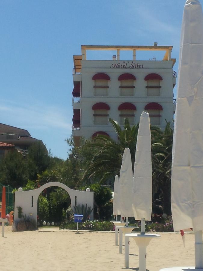Hotel Silvi Сильви-Марина Экстерьер фото